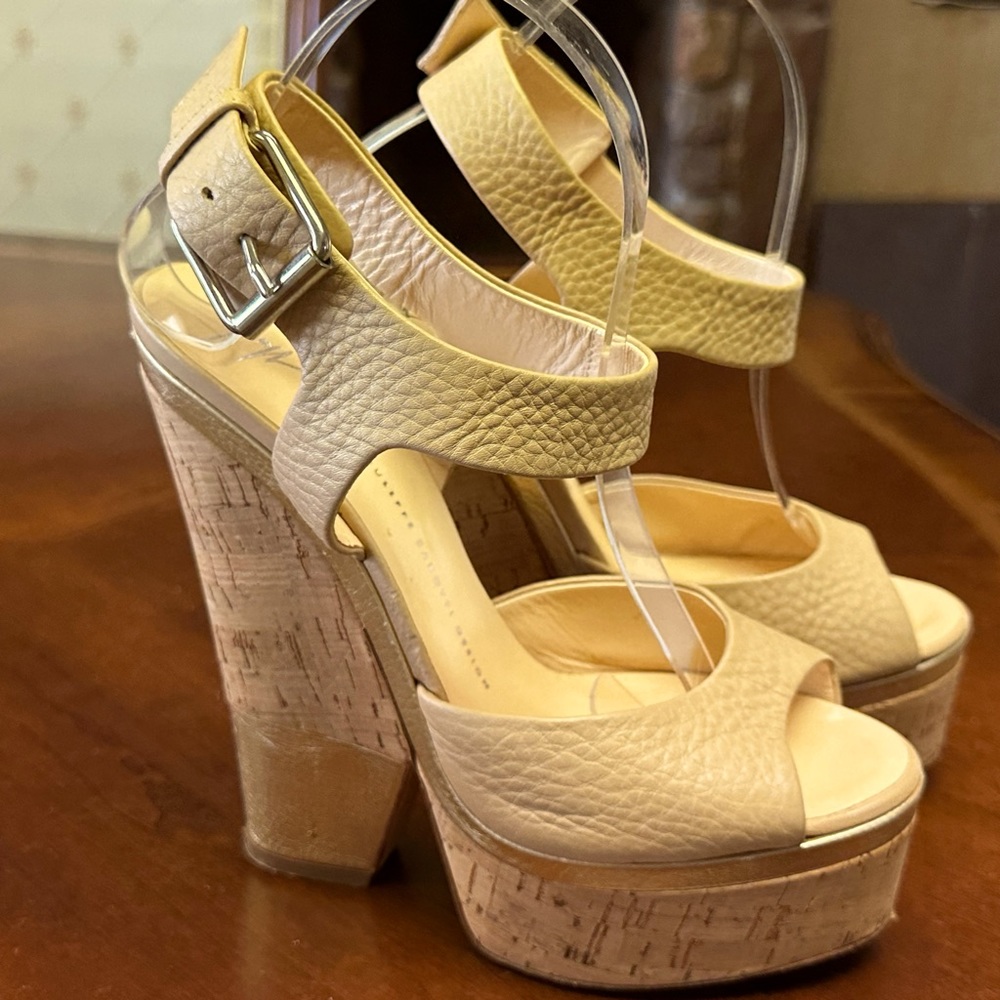 COPY - Beautiful Giuseppe Zanotti cork leather sandals EUC EU 39